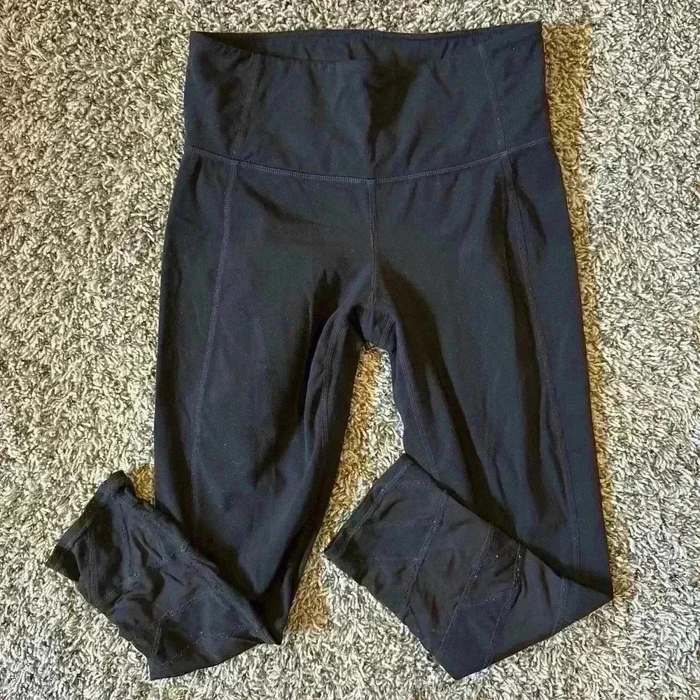 Athleta Black Capri Running Yoga Fitness Pant Size Small